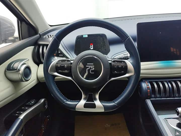 Фото 15 - BYD Yuan Plus