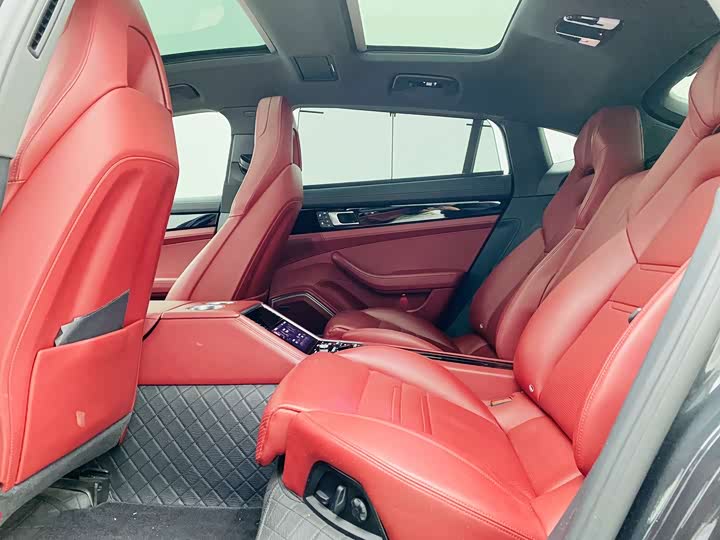 Фото 15 - Porsche Panamera