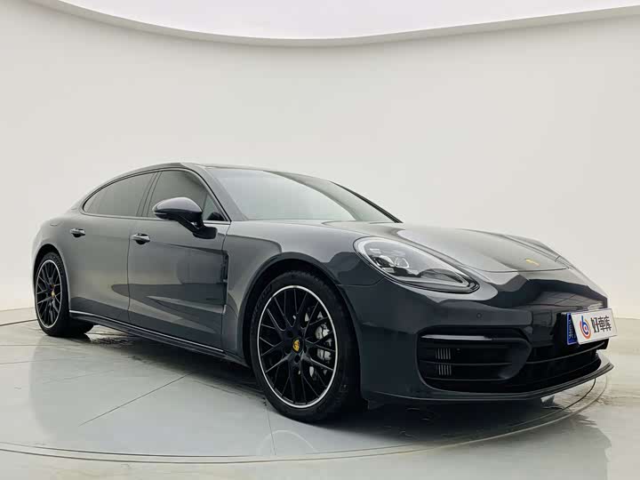 Фото 4 - Porsche Panamera