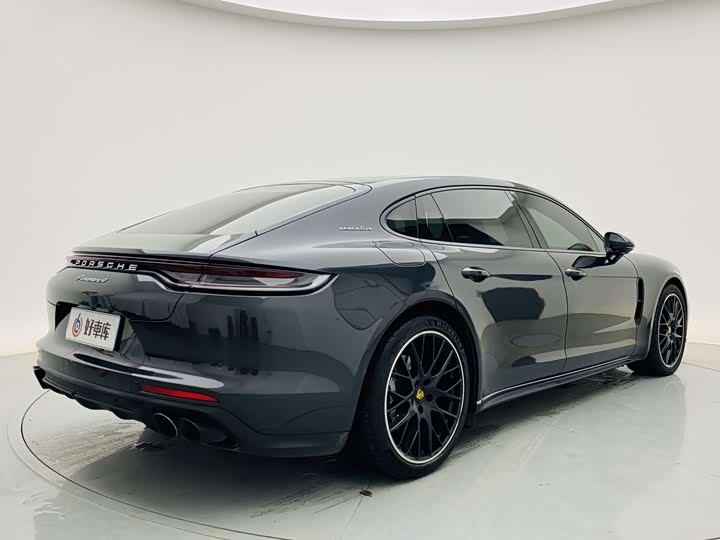 Фото 6 - Porsche Panamera