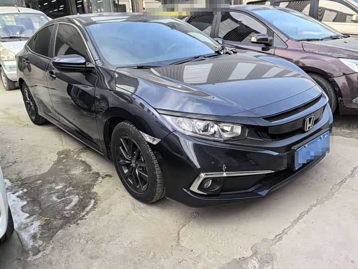 Фото 3 - Honda Civic