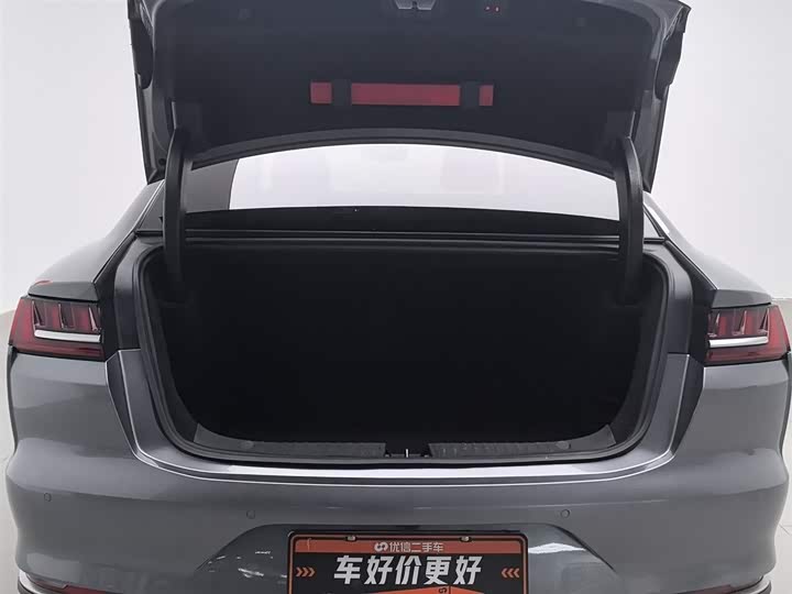 Фото 16 - BYD Han