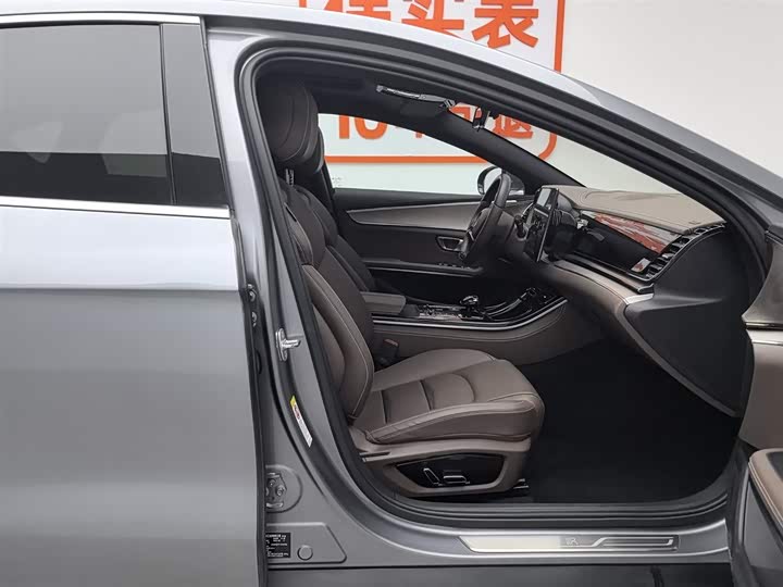 Фото 23 - BYD Han