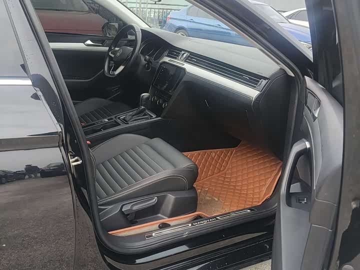 Фото 7 - Volkswagen Magotan