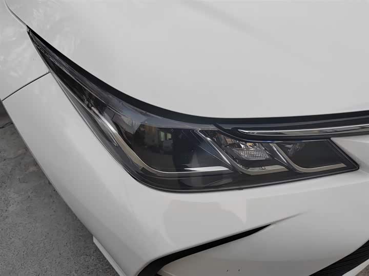 Фото 30 - Toyota Corolla