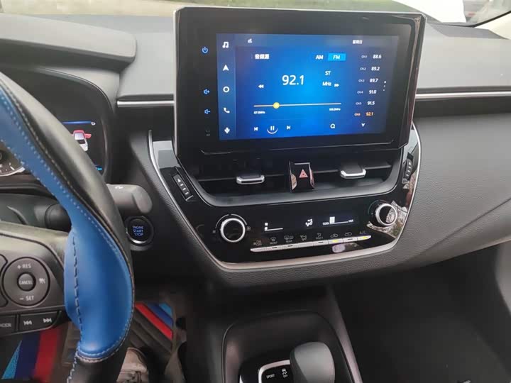 Фото 6 - Toyota Corolla