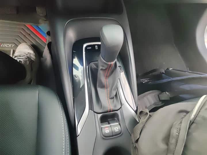 Фото 7 - Toyota Corolla