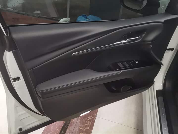 Фото 7 - Toyota Camry