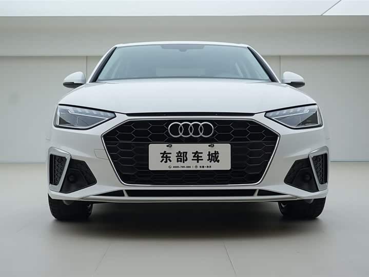 Фото 2 - Audi A4L