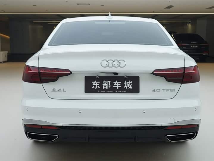 Фото 5 - Audi A4L
