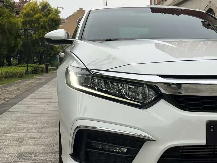 Фото 20 - Honda Inspire