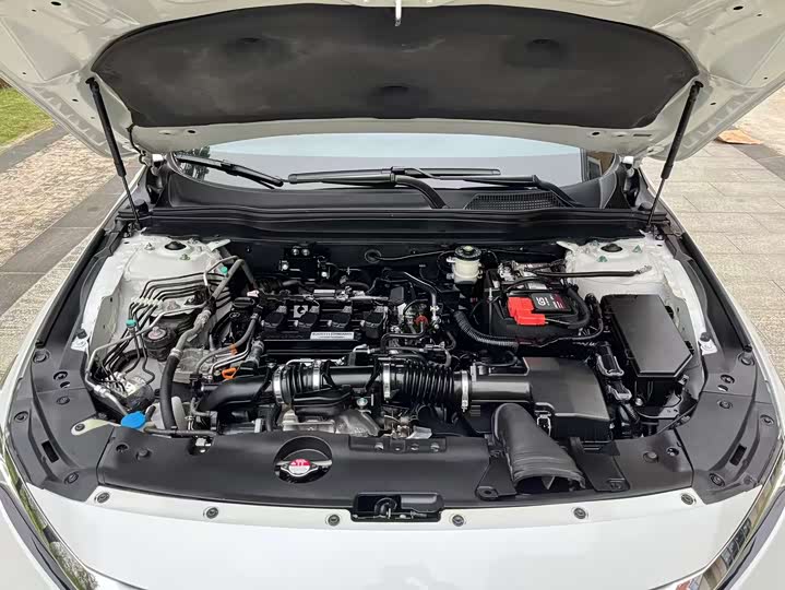 Фото 22 - Honda Inspire