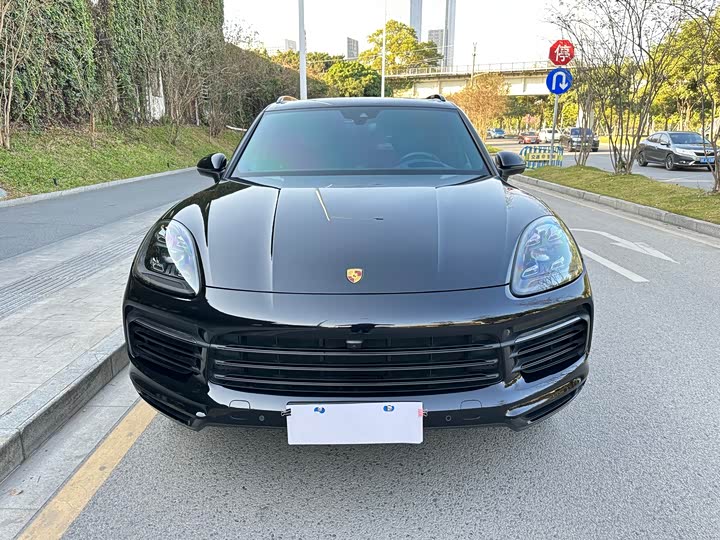 Фото 1 - Porsche Cayenne