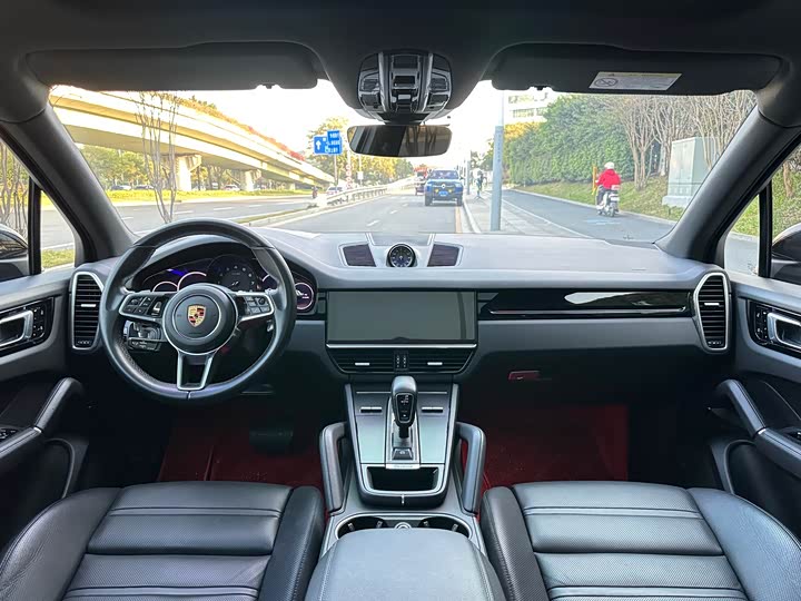 Фото 15 - Porsche Cayenne