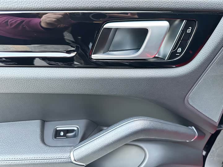 Фото 28 - Porsche Cayenne