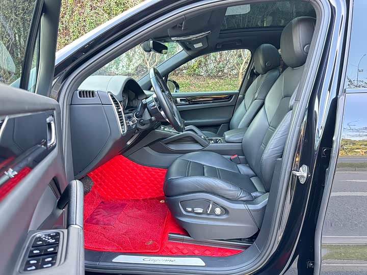 Фото 9 - Porsche Cayenne