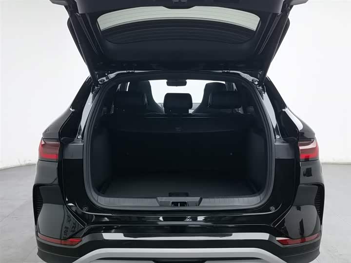 Фото 16 - BYD Song Plus Hybrid/EV