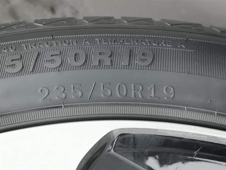 Фото 24 - BYD Song Plus Hybrid/EV