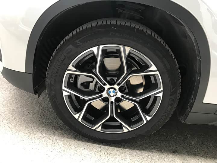 Фото 18 - BMW X1