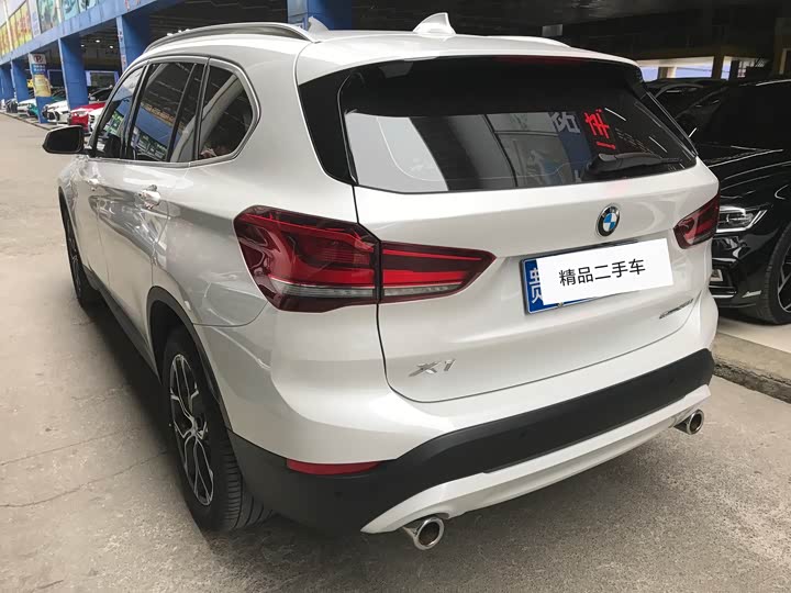 Фото 4 - BMW X1
