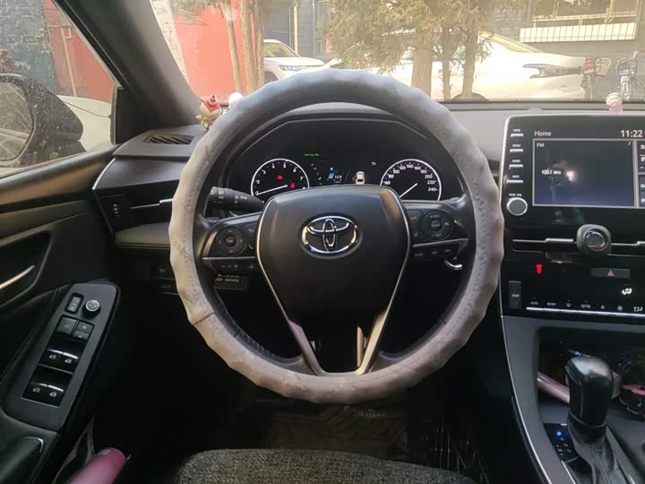 Фото 3 - Toyota Avalon