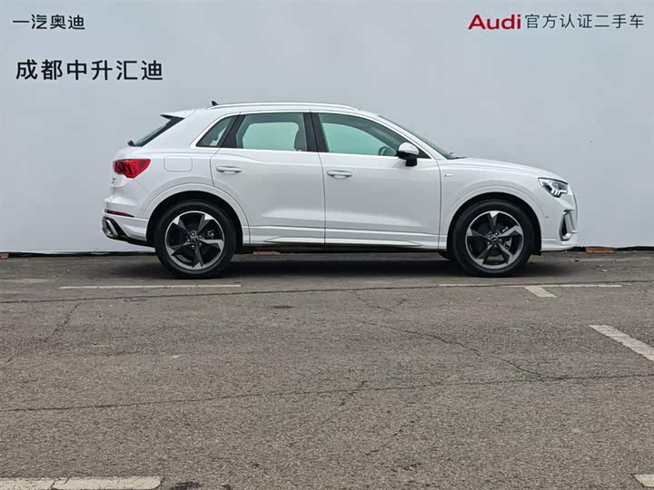 Фото 3 - Audi Q3