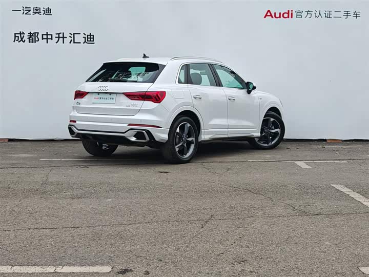 Фото 5 - Audi Q3