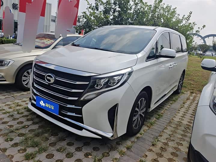 Фото 1 - GAC Trumpchi M8