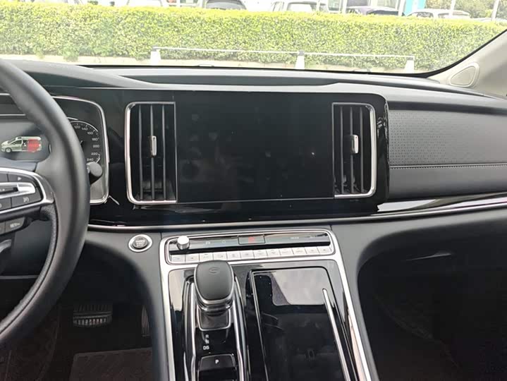 Фото 13 - GAC Trumpchi M8