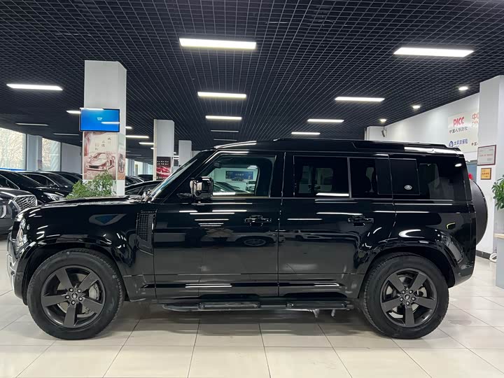 Фото 3 - Land Rover Defender