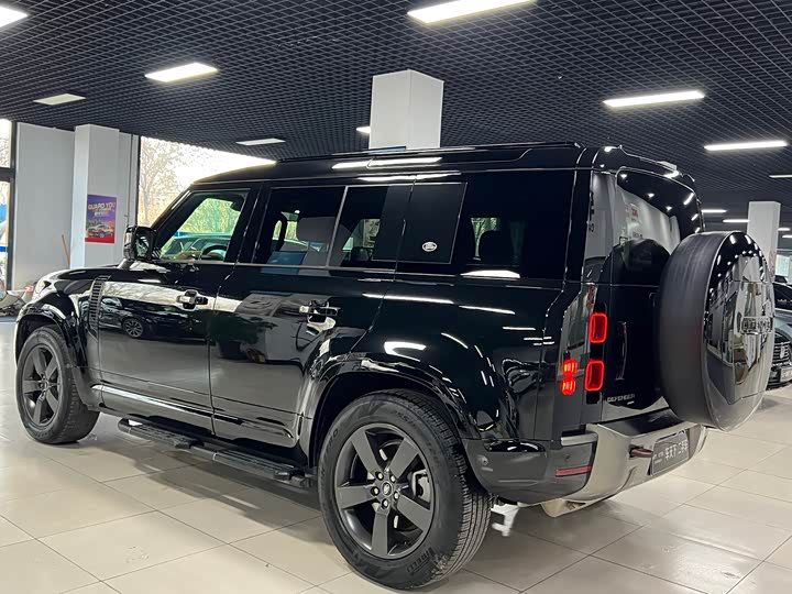 Фото 4 - Land Rover Defender