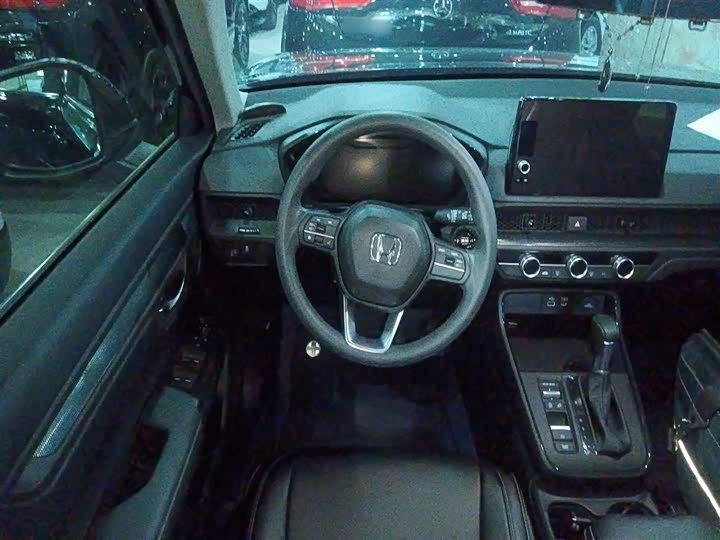 Фото 17 - Honda CR-V