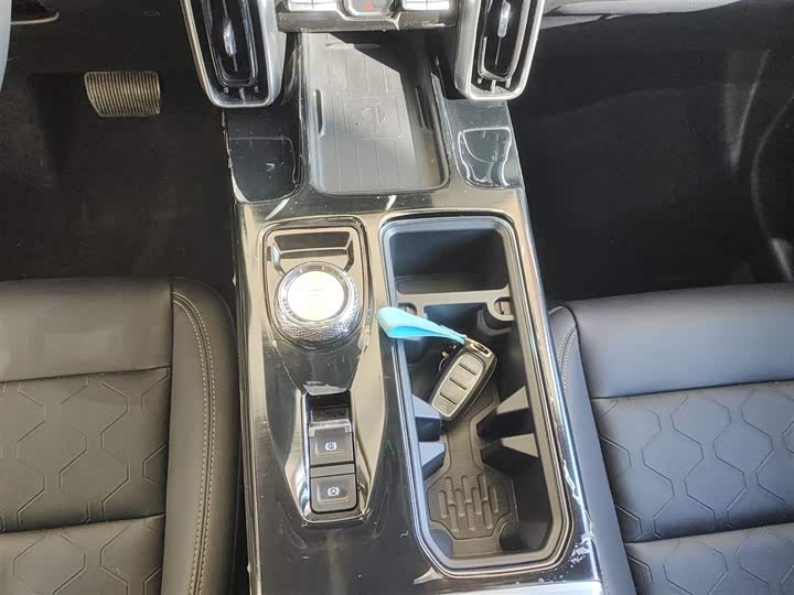 Фото 14 - Haval Dargo