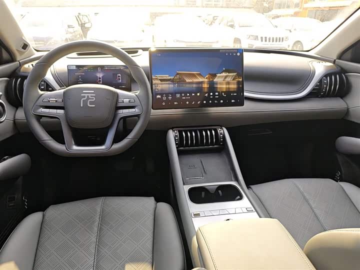 Фото 10 - BYD Yuan Plus