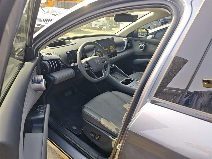 Фото 15 - BYD Yuan Plus