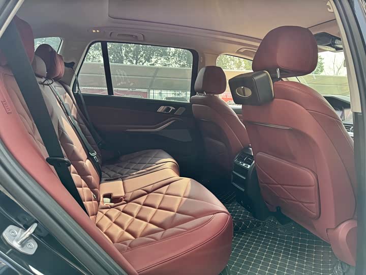 Фото 18 - BMW X5