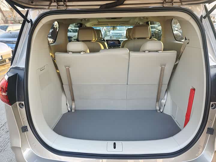 Фото 12 - Buick GL8 ES