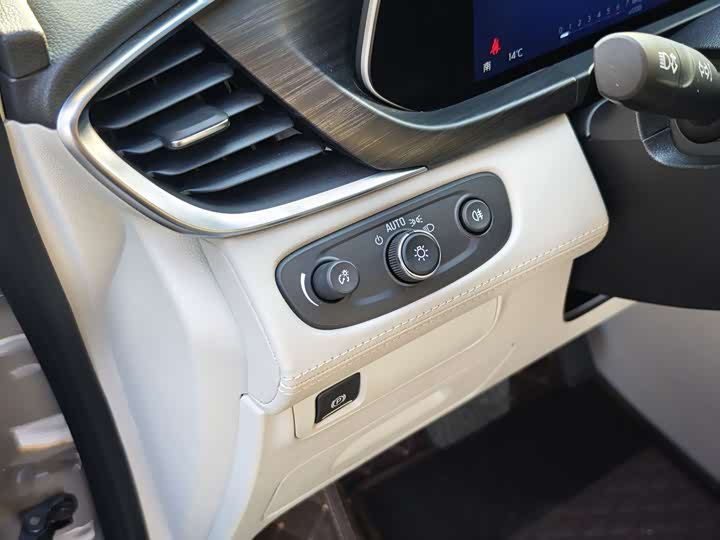 Фото 15 - Buick GL8 ES