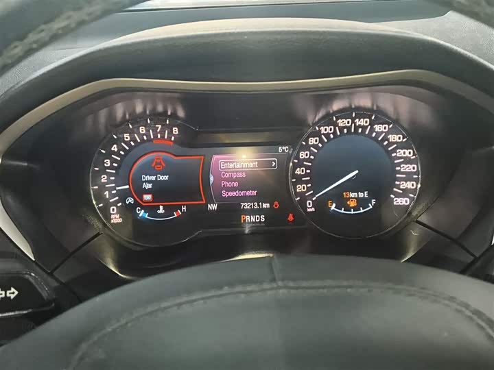 Фото 12 - Lincoln MKZ