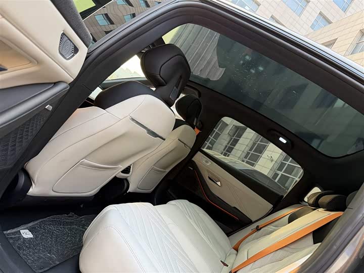 Фото 17 - Changan Deepal SL03