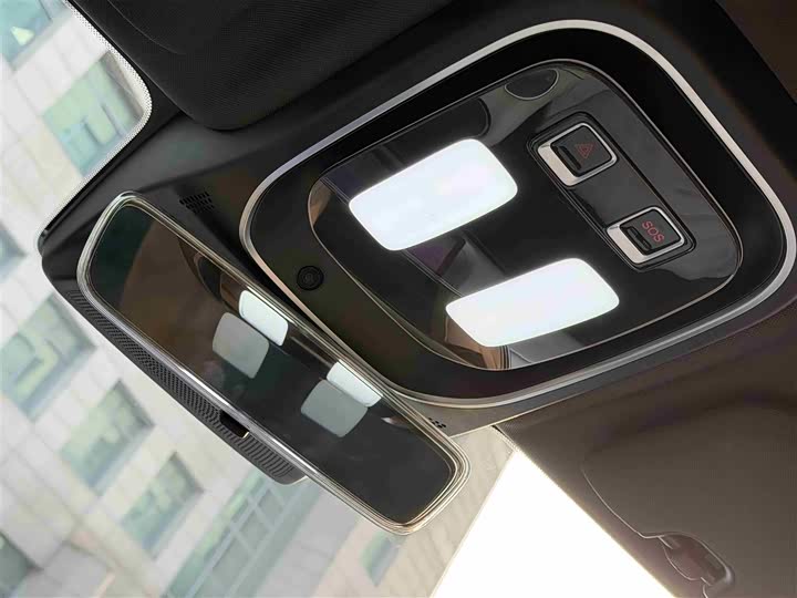 Фото 24 - Changan Deepal SL03