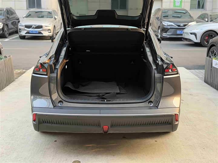 Фото 6 - Changan Deepal SL03