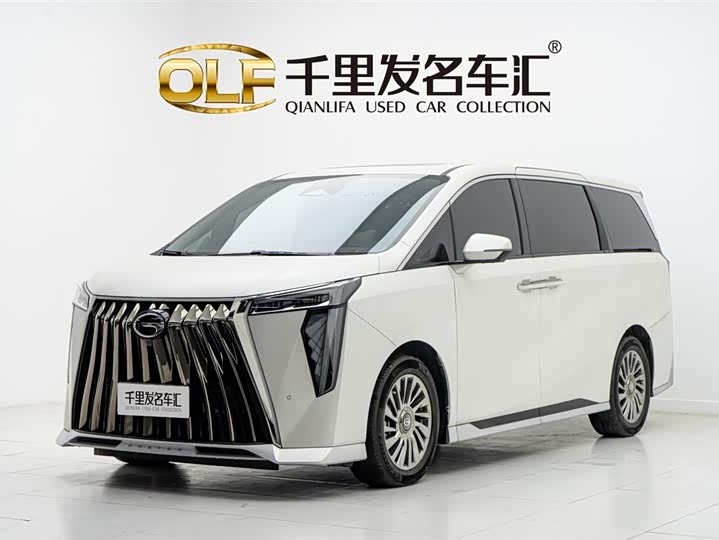 Фото 1 - GAC Trumpchi M8