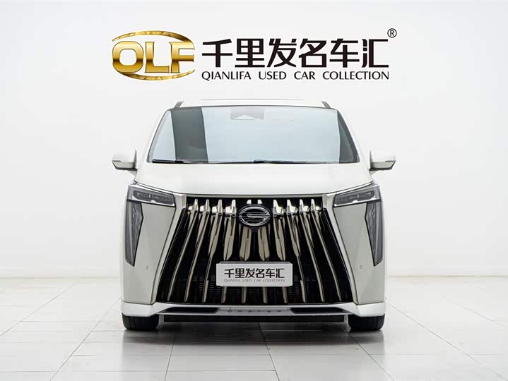 Фото 2 - GAC Trumpchi M8