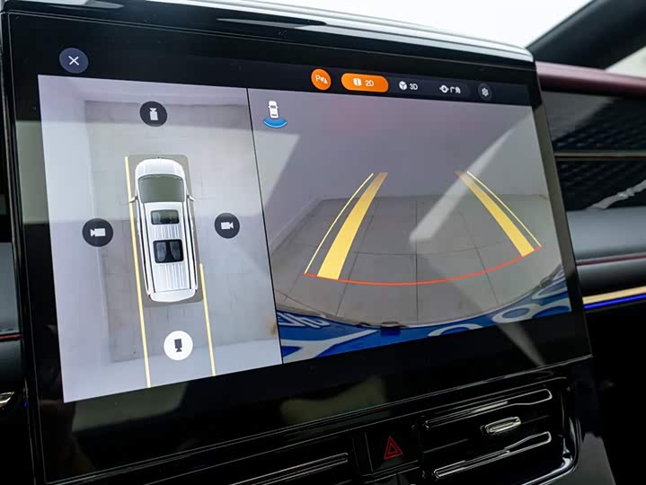 Фото 28 - GAC Trumpchi M8