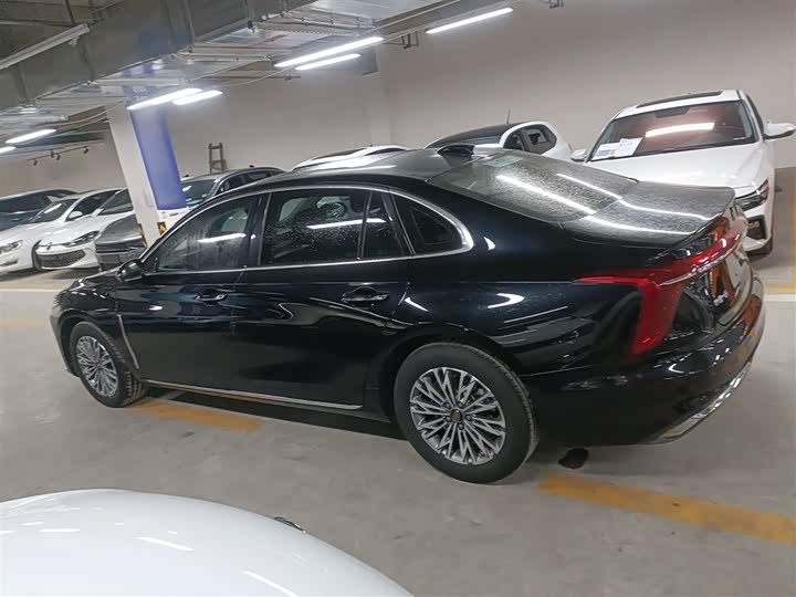 Фото 5 - Hongqi H5