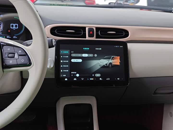 Фото 13 - Leapmotor T03