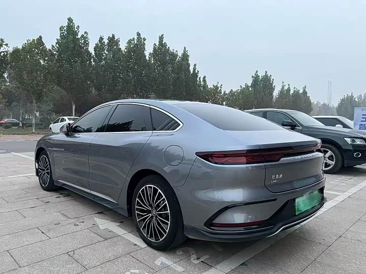 Фото 2 - BYD Han