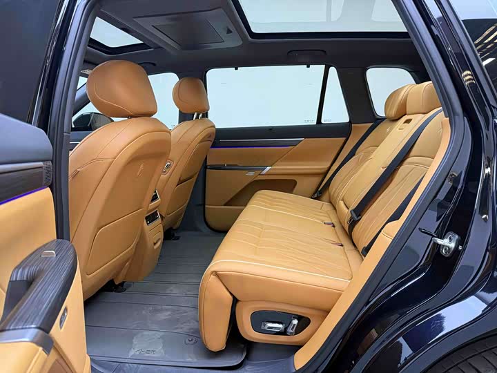 Фото 14 - Dongfeng Yipai eπ 008