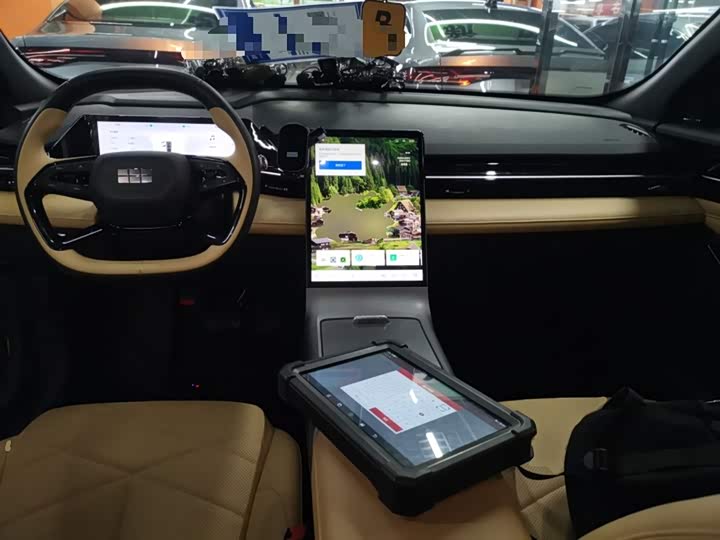 Фото 10 - Geely Galaxy L6